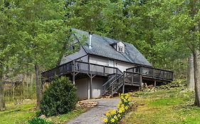 Hot Tub, Wraparound Deck, & Wifi At Chalet Cabin